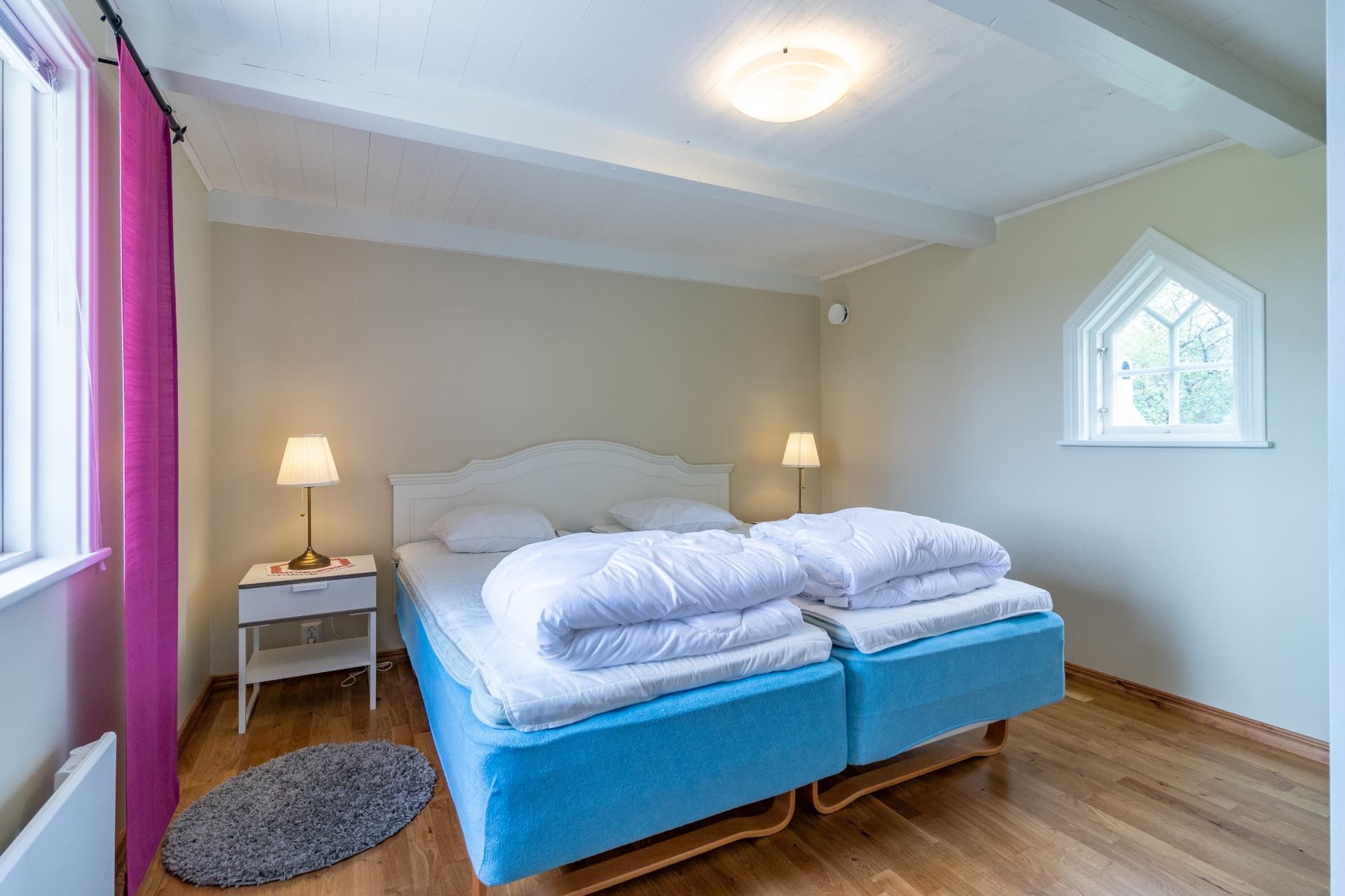 Schlafzimmer, 2 Betten