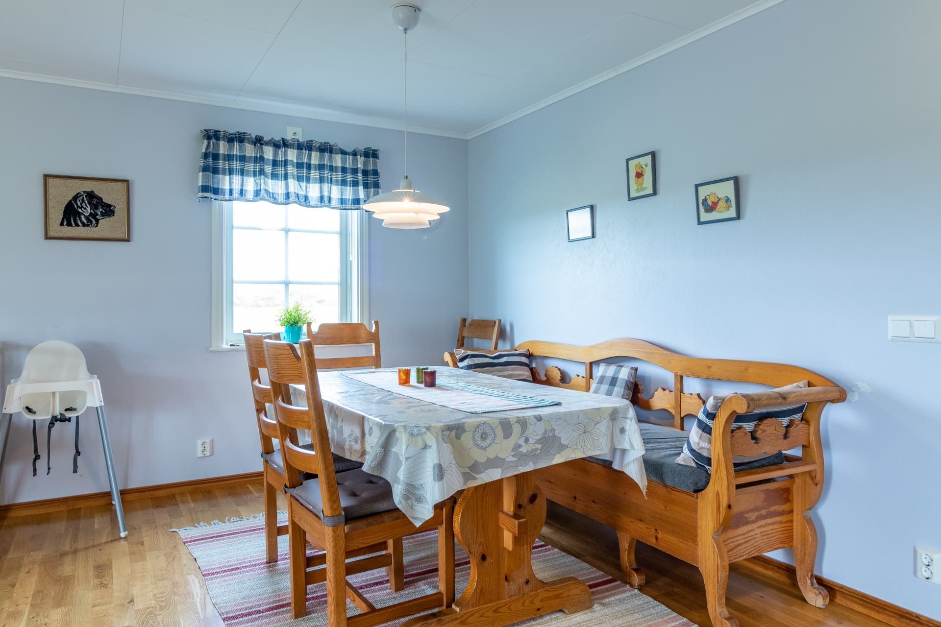 Kitchen table