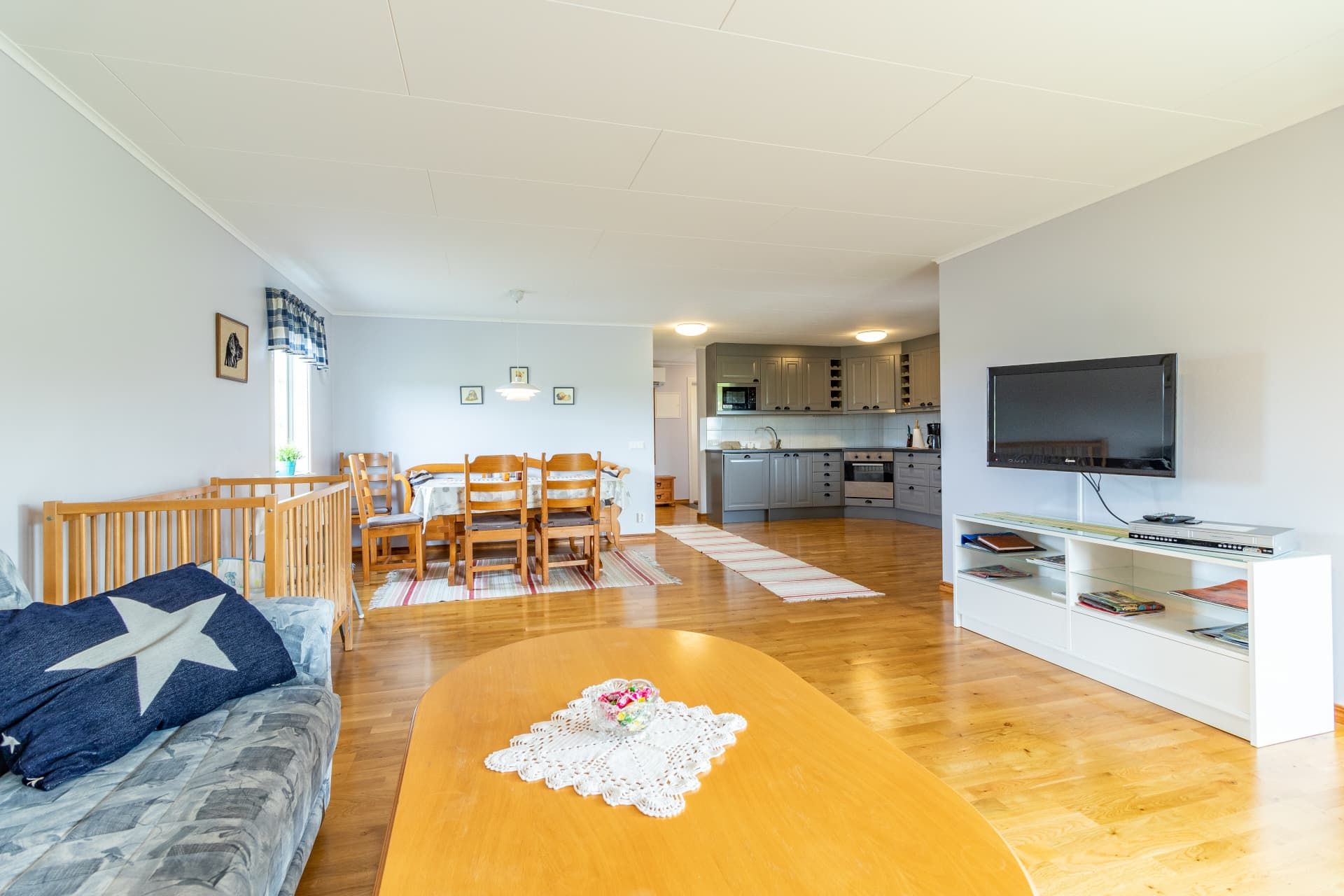 Open-plan area